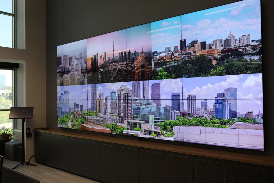 Deep zoom images on lygos video walls
